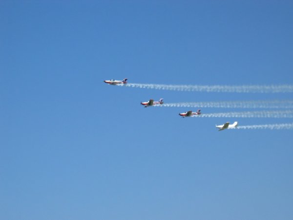 fichier 20060424_1638_meeting_aerien_castiglione_del_lago-0.jpg