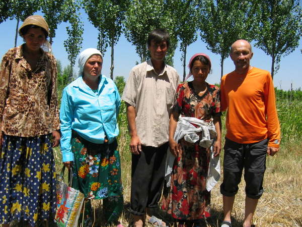 fichier 20060617_0844_cueilleur_abricots-0.jpg