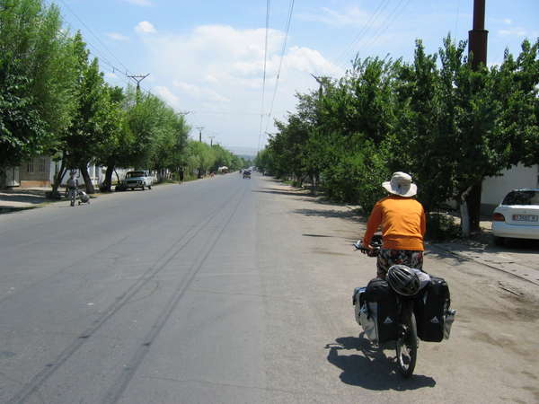 fichier 20060622_0941_arrivee_osh_kirghystan-0.jpg