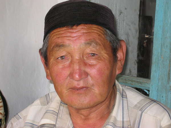 fichier 20060626_1234_009_visages_kirgyzes-0.jpg