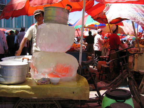 fichier 20060716_080541_marchand_koumys_glacons_deants-0.jpg