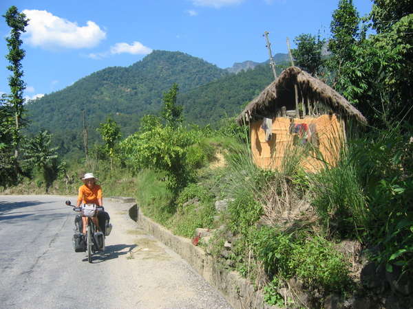 fichier 20061112_1500_0058route_entre_butwal_et_tansen-0.jpg