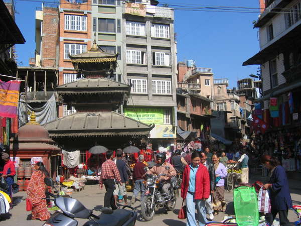 fichier 20061210_010000_0482_temple_parmi_tant_dautres_kathmandu-0.jpg